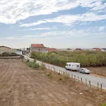 A O - Tina House *