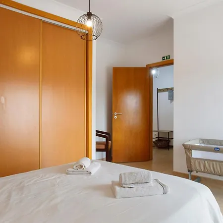 A O - Tina House Casa de Férias *