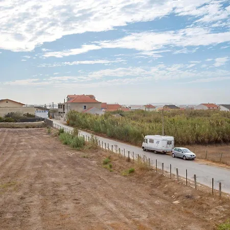 A O - Tina House Casa de Férias