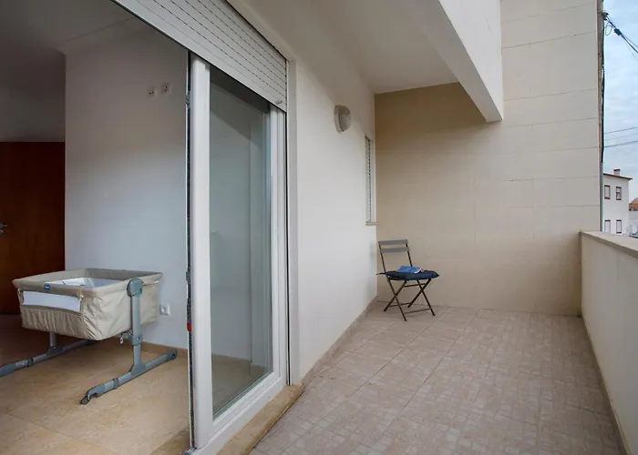 A O - Tina House Феррел